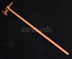 "Hungaria / Jamboree 1933" feliratú rézfejű cserkész fokos, új nyéllel, m: 79,5 cm