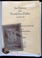 cca 1919-1956 Lipcsei német családi hagyaték: több személy iratai, közte náci anyagok is, kitüntetésadományozók, 2 db kitüntetés, igazolványok, stb., köztük másolatok is