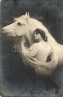 31 db MODERN lovas motívumlap / 31 modern horse motive cards