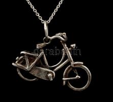 Ezüst (Ag.) nyaklánc bicikli medállal , jelzett, h:16 cm,  bruttó:3 g