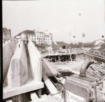 cca 1970 Budapest, Moszkva tér, 2 db szabadon felhasználható vintage negatív Kotnyek Antal (1921-1990) fotóriporter hagyatékából, 6x6 cm