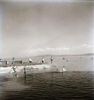 cca 1960 Balatoni felvételek, 21 db szabadon felhasználható vintage negatív Kotnyek Antal (1921-1990...