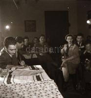 1958 Békéscsaba, városképek, utcai fotók, életképek, 34 db szabadon felhasználható vintage negatív K...