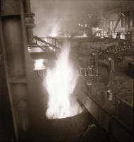 1955 Sztálinvárosi kohó, vasöntés, 11 db szabadon felhasználható vintage negatív Kotnyek Antal (1921...