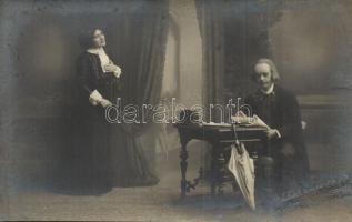 3 db RÉGI megíratlan színházi jelenetet ábrázoló fotó képeslap / 3 pre-1945 unused motive postcards; actors, actresses, Dunky Fivérek photo