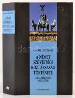 Manfred Görtemaker: A Német Szövetségi Köztársaság története. Az alapítástól napjainkig. Bp., 2003, Korona Kiadó. Fordította Oberon Bt. Kiadói kartonált papírkötés, kiadói papírkötés. Jó állapotban.