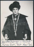 Kónya Sándor (1923- 2002) operaénekes aláírása egy őt ábrázoló fotólapon, 15x10 cm / autograph signature