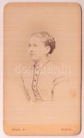 cca 1866 Kovacsics Mariska feliratozott, vizitkártya méretű fényképe, Gévay Béla pesti műterméből, 10x6 cm