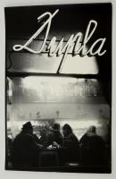 cca 1977 Magyar Alfréd: Espresso, feliratozott vintage fotóművészeti alkotás, 39,5x26 cm