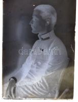 cca 1914-1945 Katonaportrék, 2 db üvegnegatív, 15×10 cm