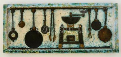 M Kiss Katalin (1941-): Fali kép, festett mázas kerámia, jelzett, apró máz hibákkal, 17×41 cm