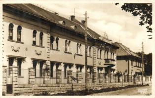 Szeghalom, Adóhivatal és Posta