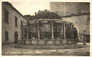 50 db RÉGI horvát városképes lap Dubrovnikról, vegyes minőség / 50 pre-1945 Croatian town-view postc...