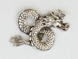 Ezüst(Ag) plasztikus sárkány függő, jelzett, 5,3x3 cm, nettó: 5,8 g