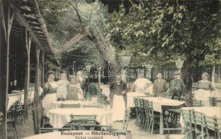 Budapest II. Hűvösvölgy, Balázs vendéglő, pincér