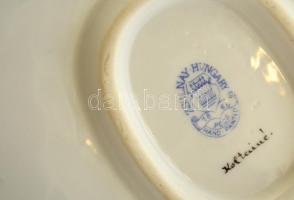 Zsolnay furulyázó pásztor, kézzel festett, jelzett, furulya letört, m:24 cm