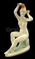 Aquincumi fésülködő akt, kézzel festett, jelzett, hibátlan, m:22 cm
