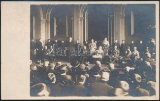 1928 Díszünnepség az Akadémián rajta Horthy Teleki, Apponyi, Serédi Jusztinián. Postán elküldve