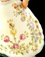 Zsolnay néptáncos lány, kézzel festett, jelzett, hibátlan, m: 22,5 cm