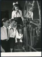 1963 Lottósorsolás úttörőkkel 17x13 cm.