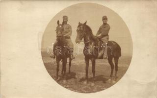 3 db RÉGI katonai fotóképeslap; / 3 pre-1945 military photo postcards