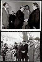 12 db Politikusokról készült sajtófotó (Ellenzéki kerekasztal, Tito, Horn Gyula, Nyers Rezső...stb),...