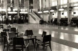 4 db MODERN képeslap a budapesti Ferihegyi repülőtérről, belső / 4 modern Hungarian postcard, Budape...