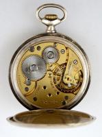 Ezüst (Ag.) tokos zsebóra, másodpercmutatós, működik, jelzett, számlapon apró hajszálrepedéssel