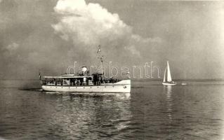 70 db MODERN magyar városképes lap a Balatonról, vegyes minőség / 70 modern Hungarian town-view post...