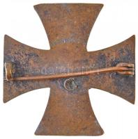 Német Birodalom 1914. Vaskereszt alakú, zománcozott jelvény (28x28mm) T:2,2- zománchiány
German Emp...