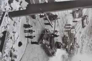 Fénnyel írott történelem. Szerk.: Jalsovszky Katalin és Stemlerné Balog Ilona. A bevezetést írta Ste...