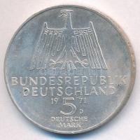 NSZK 1971D 5M Ag "Albrecht Dürer" T:2 kis ph.
FRG 1971D 5 Mark Ag "Albrecht Dürer&qu...