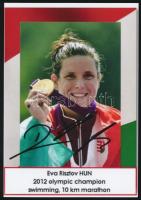 Risztov Éva (1985-) olimpiai bajnok úszónő aláírása egy őt ábrázoló fotón, 12x9 cm./ autograph signature