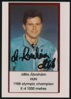 Ábrahám Attila (1967-) olimpiai bajnok kajakos aláírása egy őt ábrázoló fotón, 13x9 cm. / autograph signature