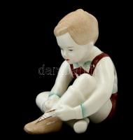 Aquincumi cipőfűző kisfiú, kézzel festett, jelzett, hibátlan, m: 11 cm