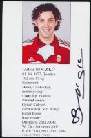 Boczkó Gábor (1977-) olimpiai ezüst-, és bronzérmes, világ-, és Európa-bajnok párbajtőrvívó aláírása egy őt ábrozoló fotón, 15x10 cm. / autograph signature