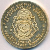 Csóka Zsuzsa (1962-) 1997. "Báró Apor Vilmos püspök boldoggá avatására" aranyozott Br emlé...