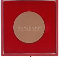 Vincze Dénes (1914-1972) DN "A Vállalat Kiváló Brigádja" Br plakett, dísztokban (70mm) (2x...