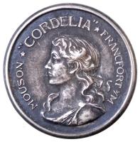 Németország / Weimar Köztársaság ~1925. "Mouson - Cordelia" ezüstözött fém lemezérem, parfümmárka reklám(?) (32mm) T:2 Germany / Weimar Republic ~1925. "Mouson - Cordelia" silver plated sheet metal medallion, perfume brand commercial(?) (32mm) C:XF