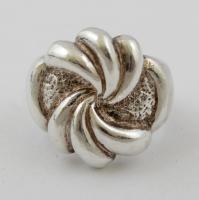 Ezüst(Ag) virágszirmos gyűrű, jelzett, méret: 51, nettó: 9,6 g