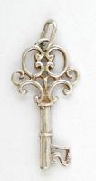 Ezüst(Ag)  kulcs függő, jelzett, 3,5x1,5 cm, nettó: 1,9 g