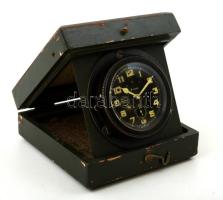 Svájci katonai óra, eredeti fa tokjában, működik, másodpercmutatós, d:7 cm