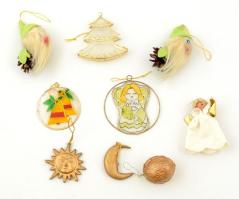 8 db különféle dekoratív karácsonyfadísz, különböző méretben