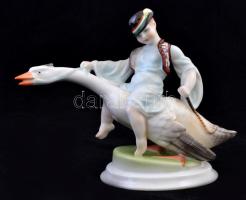 Herendi porcelán Ludas Matyi (Matyó ruhában), kézzel festett, hibátlan, jelzett (tervező:Lux Elek), m: 20 cm, h: 25 cm