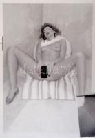 ' Pótkielégülés - A titkos vágy', erotikus fotónegatív nyomdai levonata, 41x51 cm