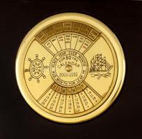 Réz öröknaptár fa tokban 9x9 cm