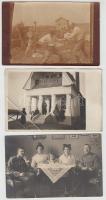 13 db RÉGI első világháborús katonai fotólap, K.u.K. katonák szánkózás közben, étteremben, csoportké...
