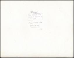 1935 Járai Rudolf (1913-1993): Ebédidő, pecséttel jelzett vintage fotóművészeti alkotás, 18x23 cm