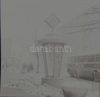 cca 1971 Budapest, a Fővárosi Moziüzemi Vállalat hirdető oszlopai, plakáthelyei, kirakatai, ahol az ...