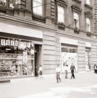 cca 1975 Budapesti városképek, életképek, 13 db szabadon felhasználható, professzionális minőségű, v...